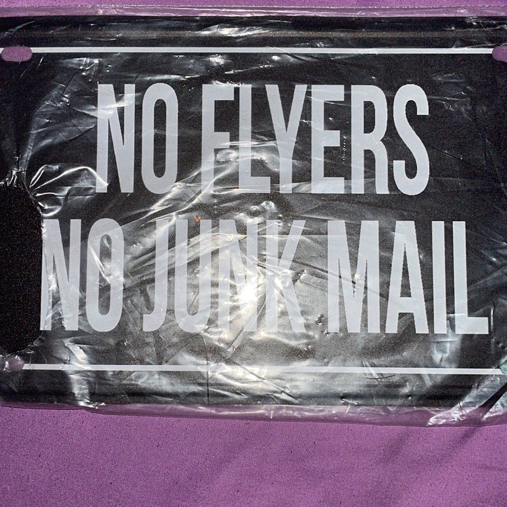 NEW metal Car License plate size black NO FLYERS
NO JUNK MAIL